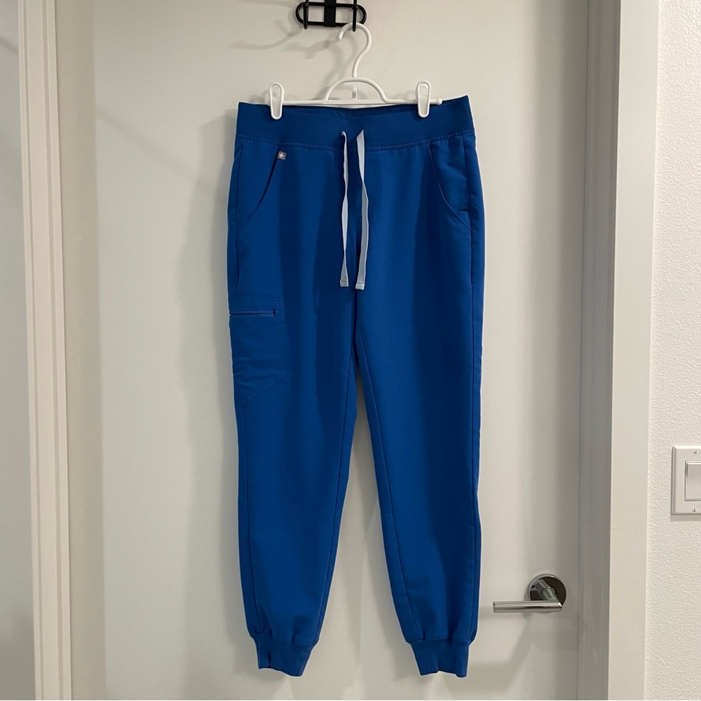 FIGS Zamora Scrub Joggers in Royal Blue | Size S